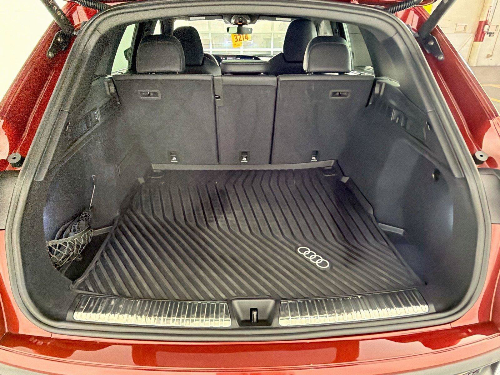 Used 2025 Audi SQ5 Premium Plus AWD/4WD image 29