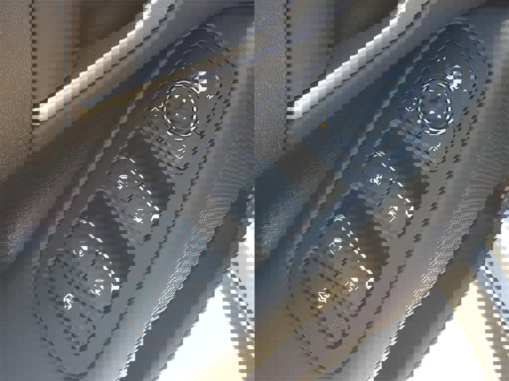 Used 2025 Hyundai Sonata SE image 19