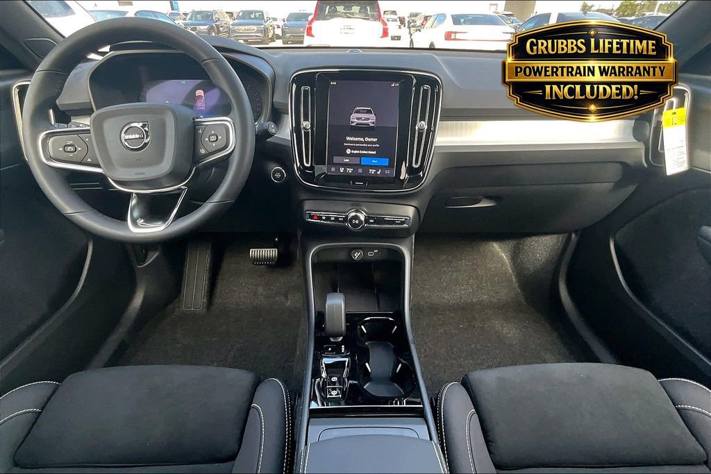 New 2026 Volvo XC40 B4 Plus w/ Protection Package Premier FWD image 9