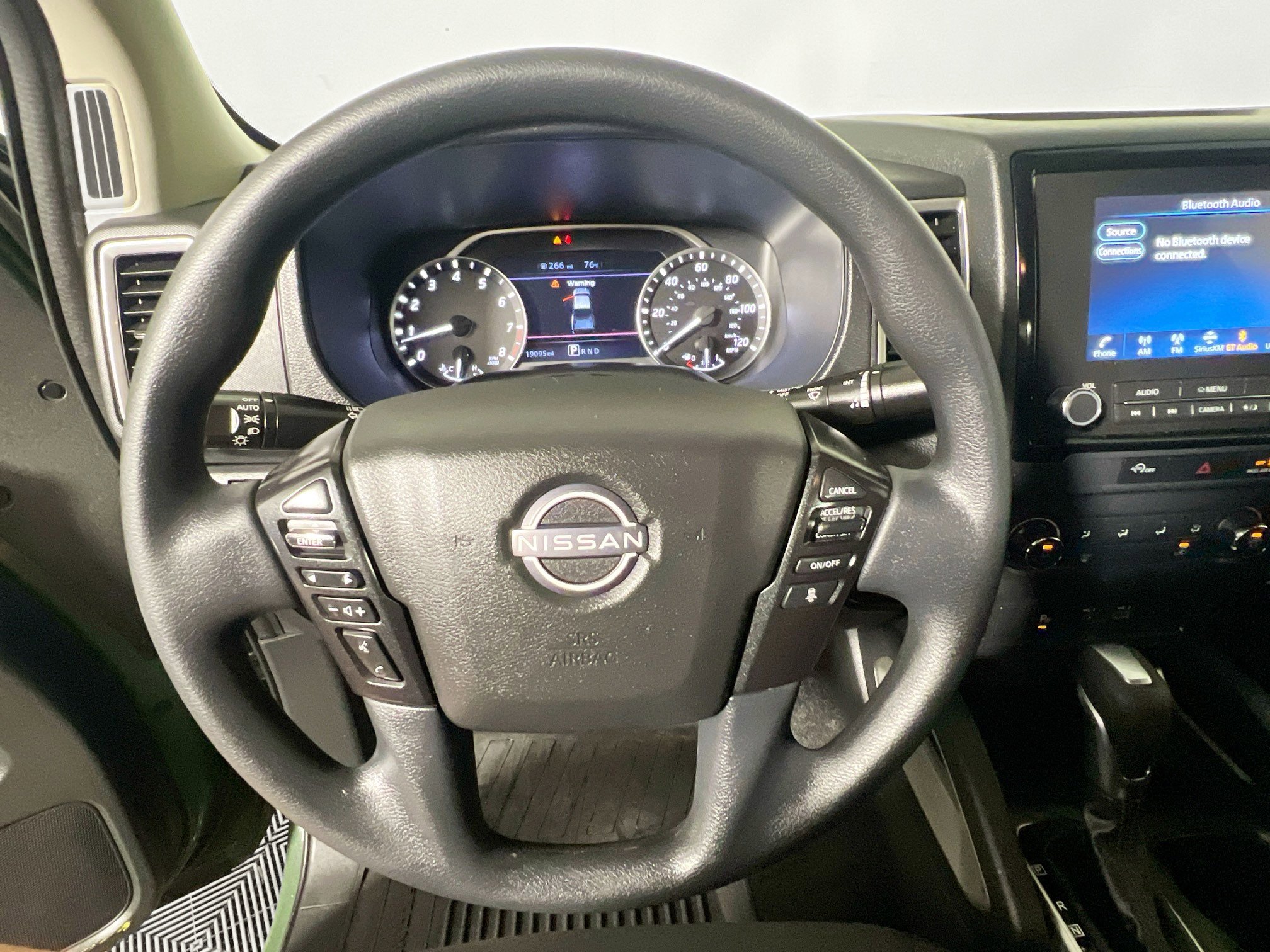 Used 2023 Nissan Frontier SV w/ Technology Package image 16