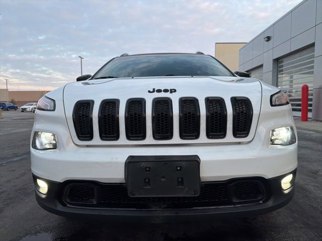 Used 2016 Jeep Cherokee Latitude w/ Cold Weather Group image 2