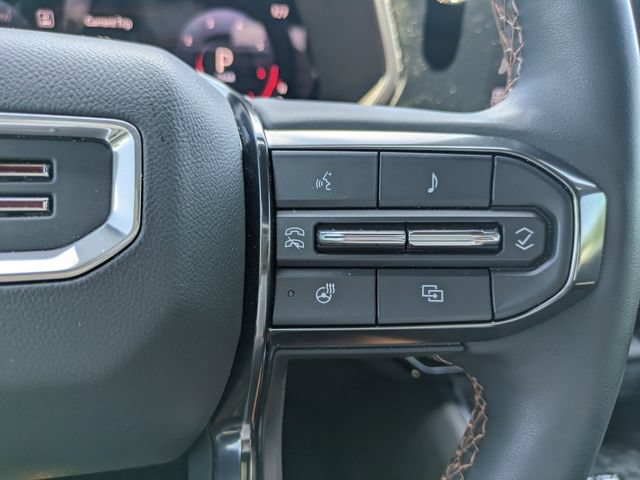 Certified 2025 GMC Canyon AT4 w/ AT4 Premium Package AWD/4WD image 23