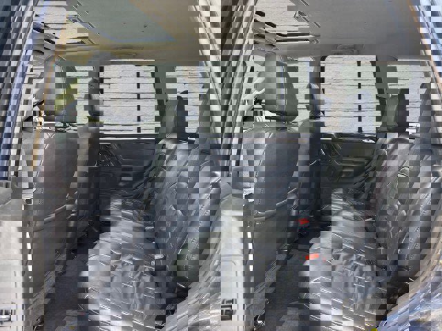 Used 2004 Jeep Grand Cherokee Limited w/ Cold Weather Group image 17