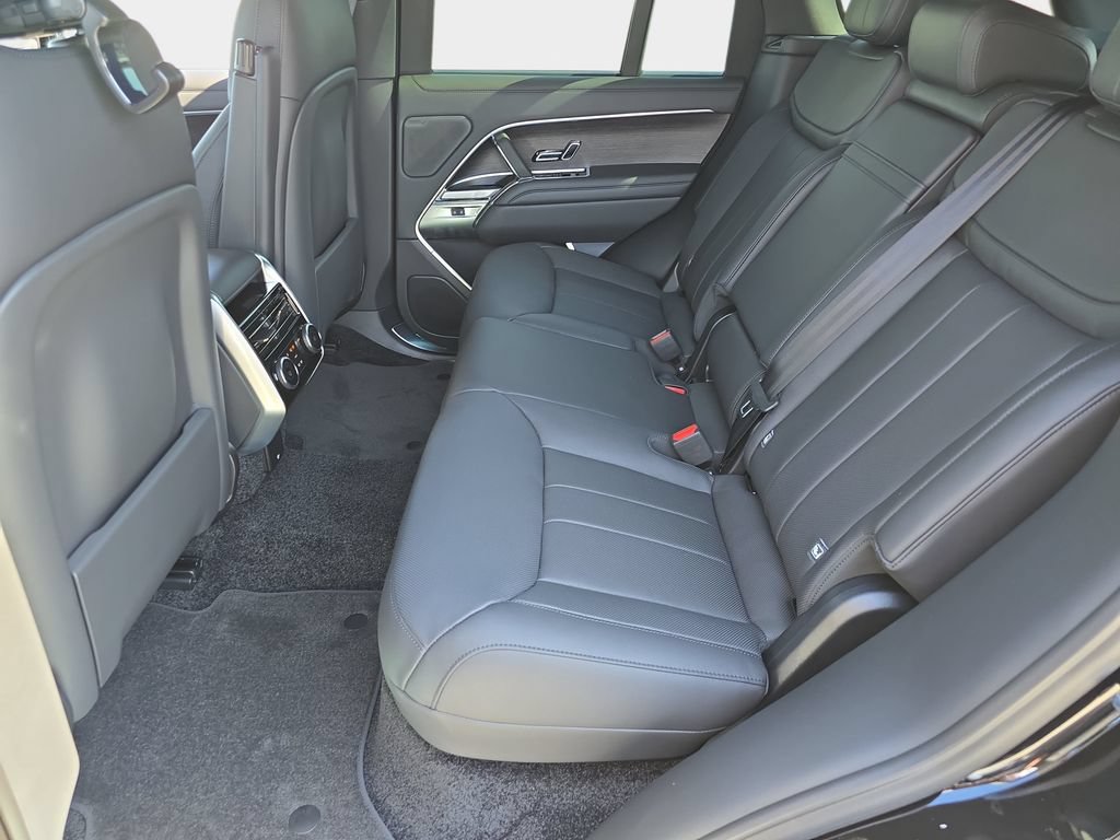 New 2026 Land Rover Range Rover SE AWD/4WD image 16