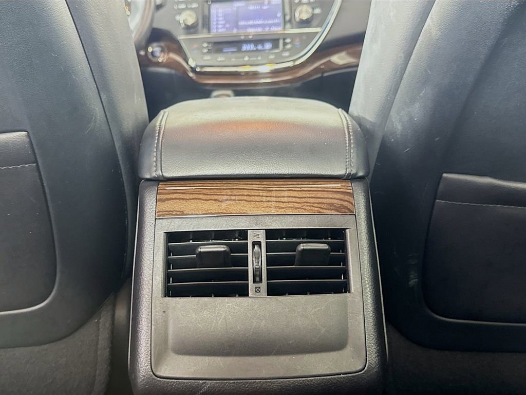 Used 2015 Toyota Avalon XLE Touring image 32