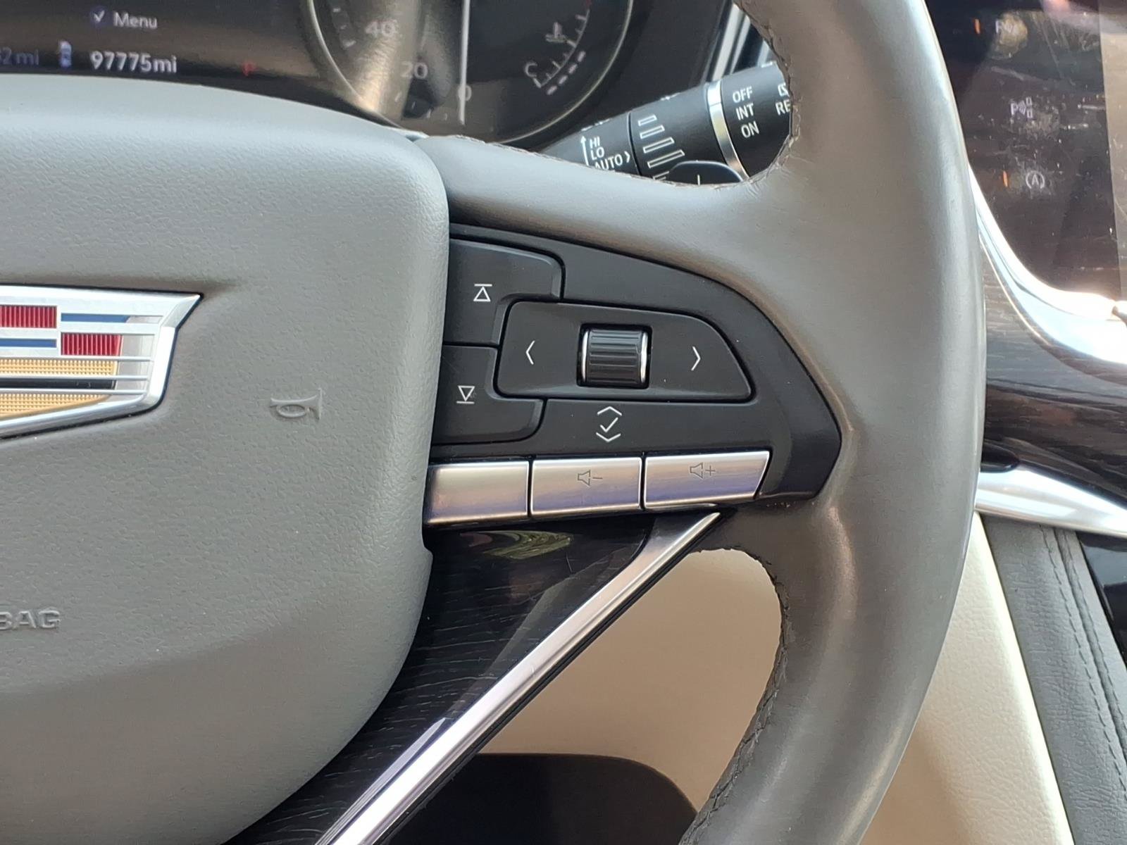 Used 2021 Cadillac XT6 Premium Luxury FWD image 18