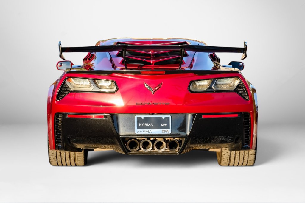 Used 2015 Chevrolet Corvette Z06 w/ 2LZ Preferred Equipment Group RWD image 8