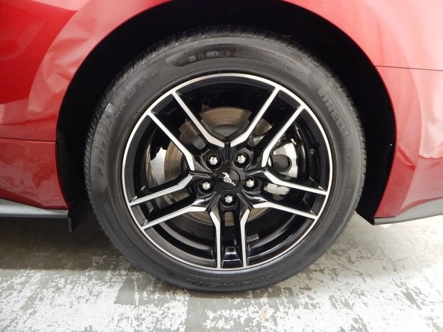 Used 2018 Ford Mustang GT RWD image 11