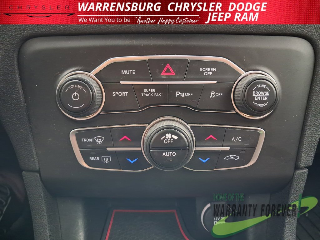 Used 2022 Dodge Charger SXT w/ Blacktop Package AWD/4WD image 21