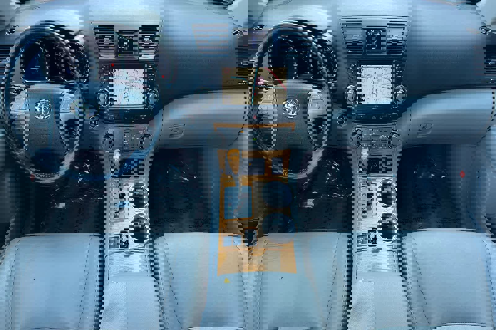 Used 2010 Toyota Highlander Limited image 4