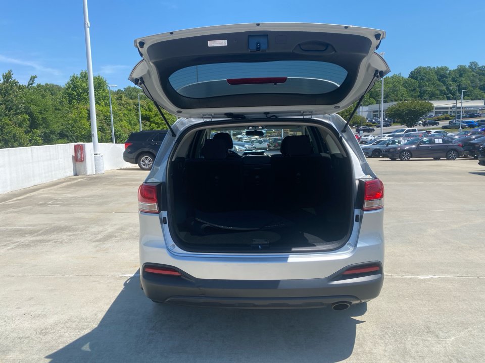 Used 2018 Kia Sorento FWD image 18