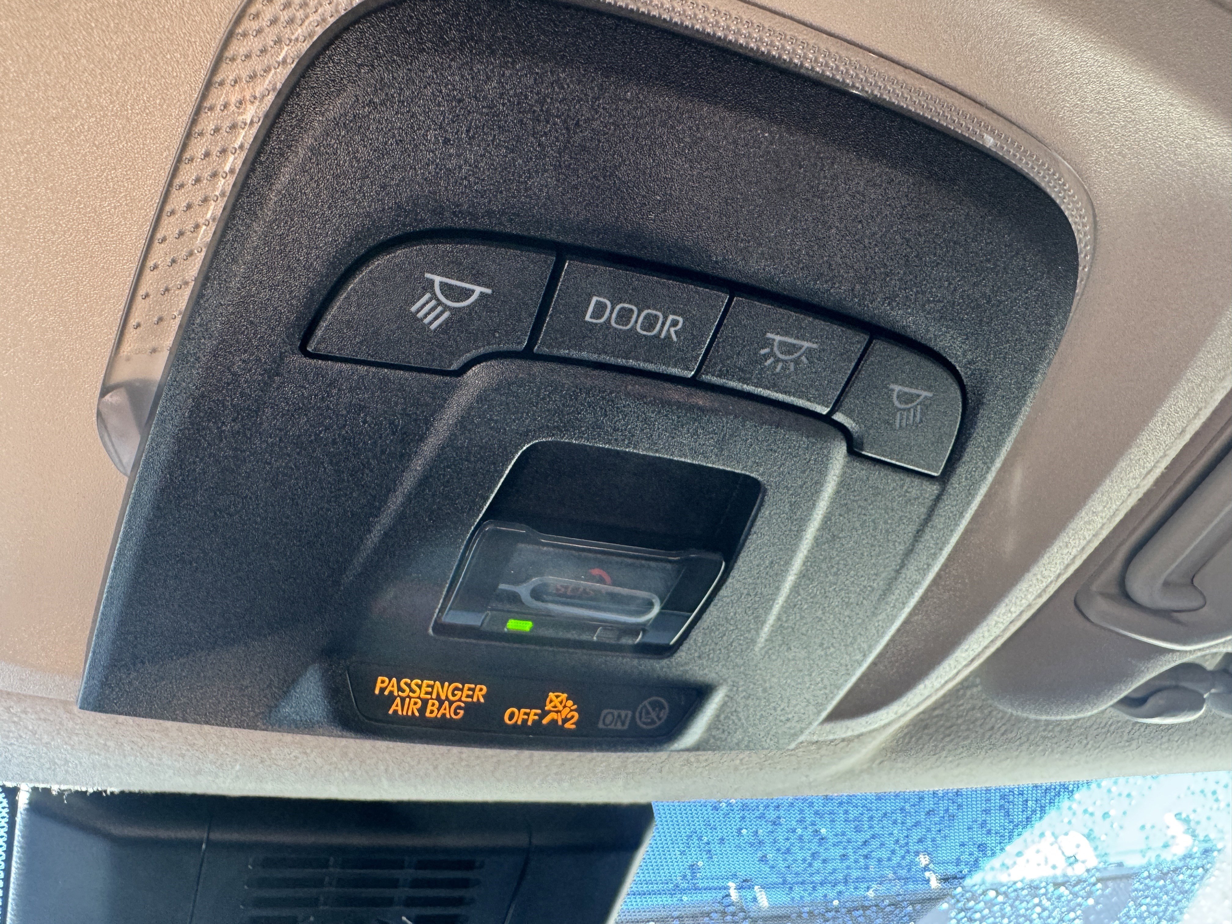 Used 2024 Toyota Corolla LE image 30