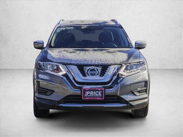 Used 2019 Nissan Rogue SV image 2