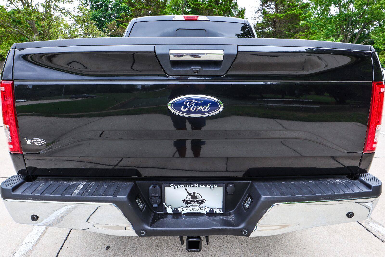 Used 2015 Ford F150 XLT w/ Equipment Group 302A Luxury RWD image 38