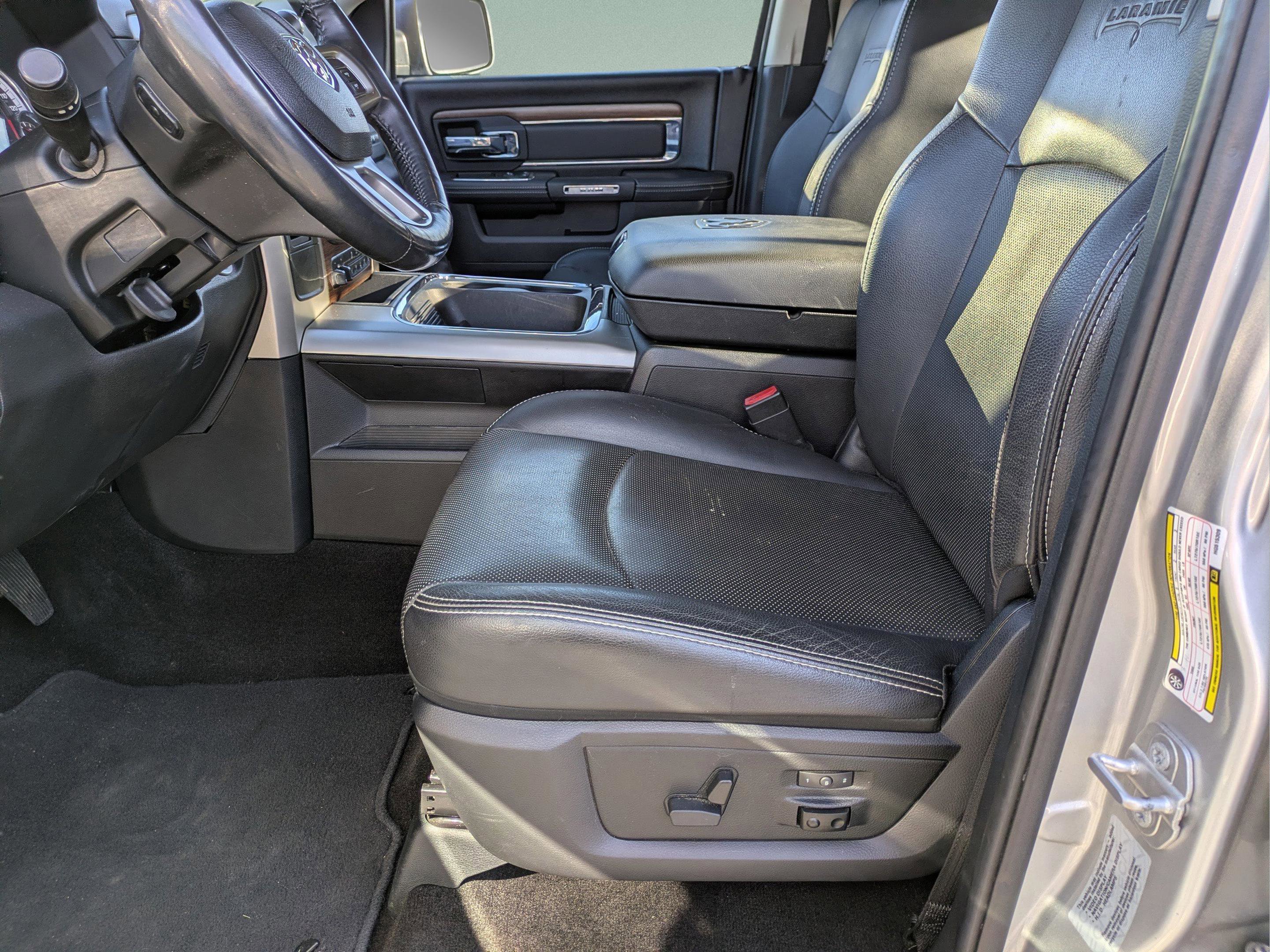 Used 2017 RAM 2500 Longhorn w/ Convenience Group image 20