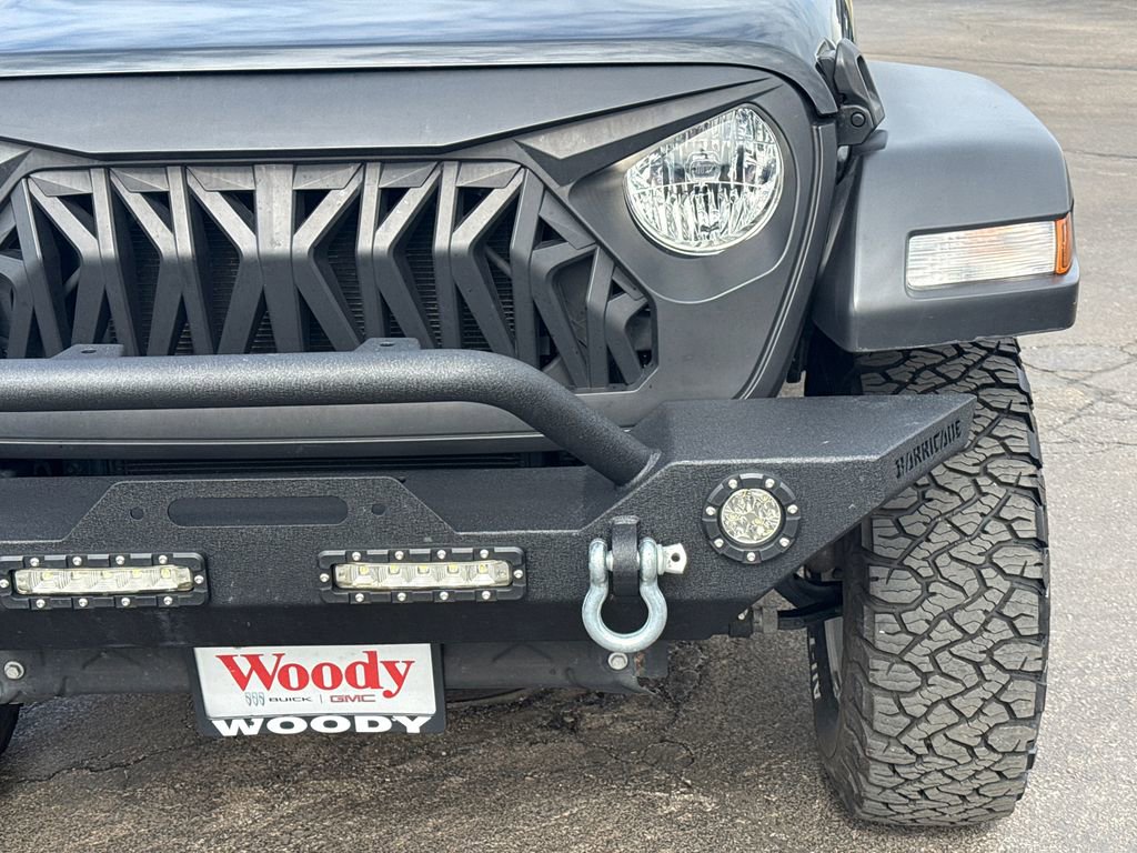 Used 2022 Jeep Wrangler Sport S image 12