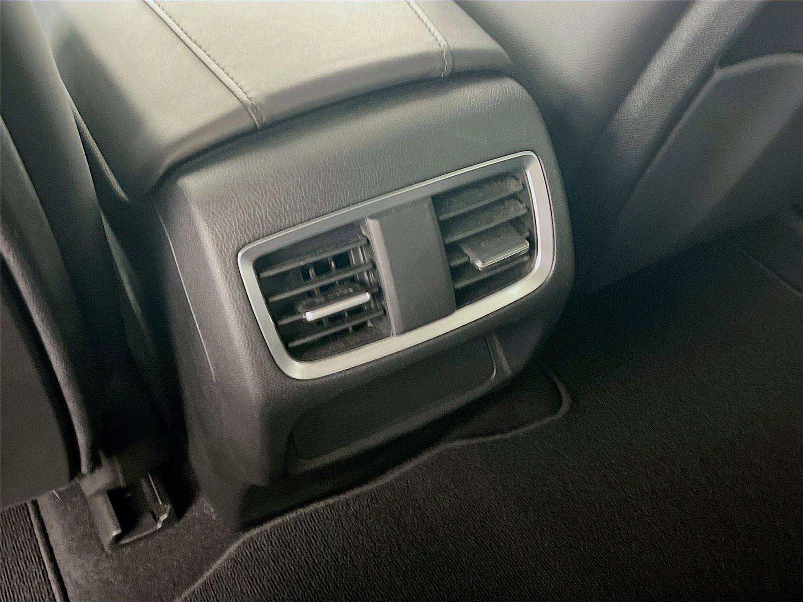 Used 2024 Acura RDX SH-AWD image 25