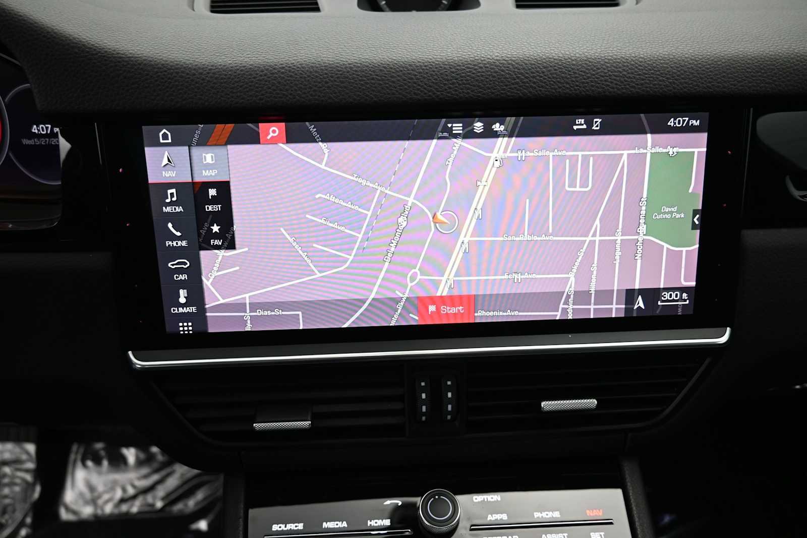 Certified 2021 Porsche Cayenne AWD/4WD image 13