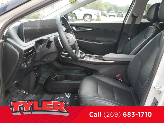 Used 2022 Kia EV6 Wind w/ Wind Technology Package AWD/4WD image 37