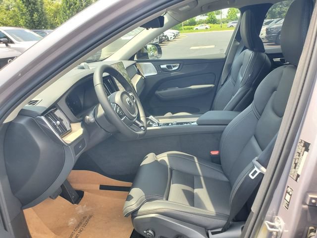 New 2026 Volvo XC60 B5 Ultra w/ Protection Package Premier AWD/4WD image 13