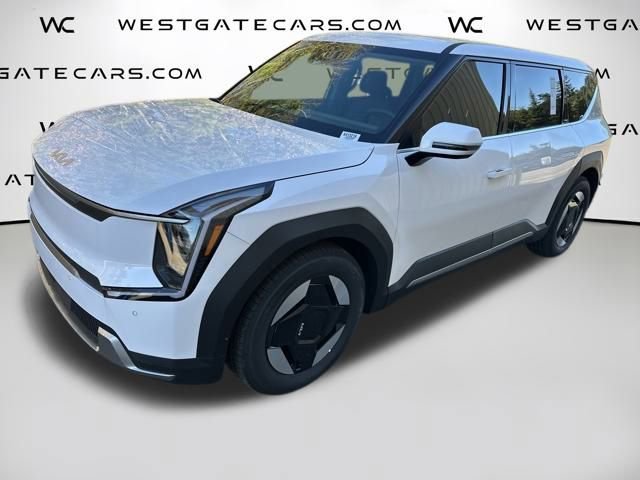 New 2026 Kia EV9 Light RWD image 2