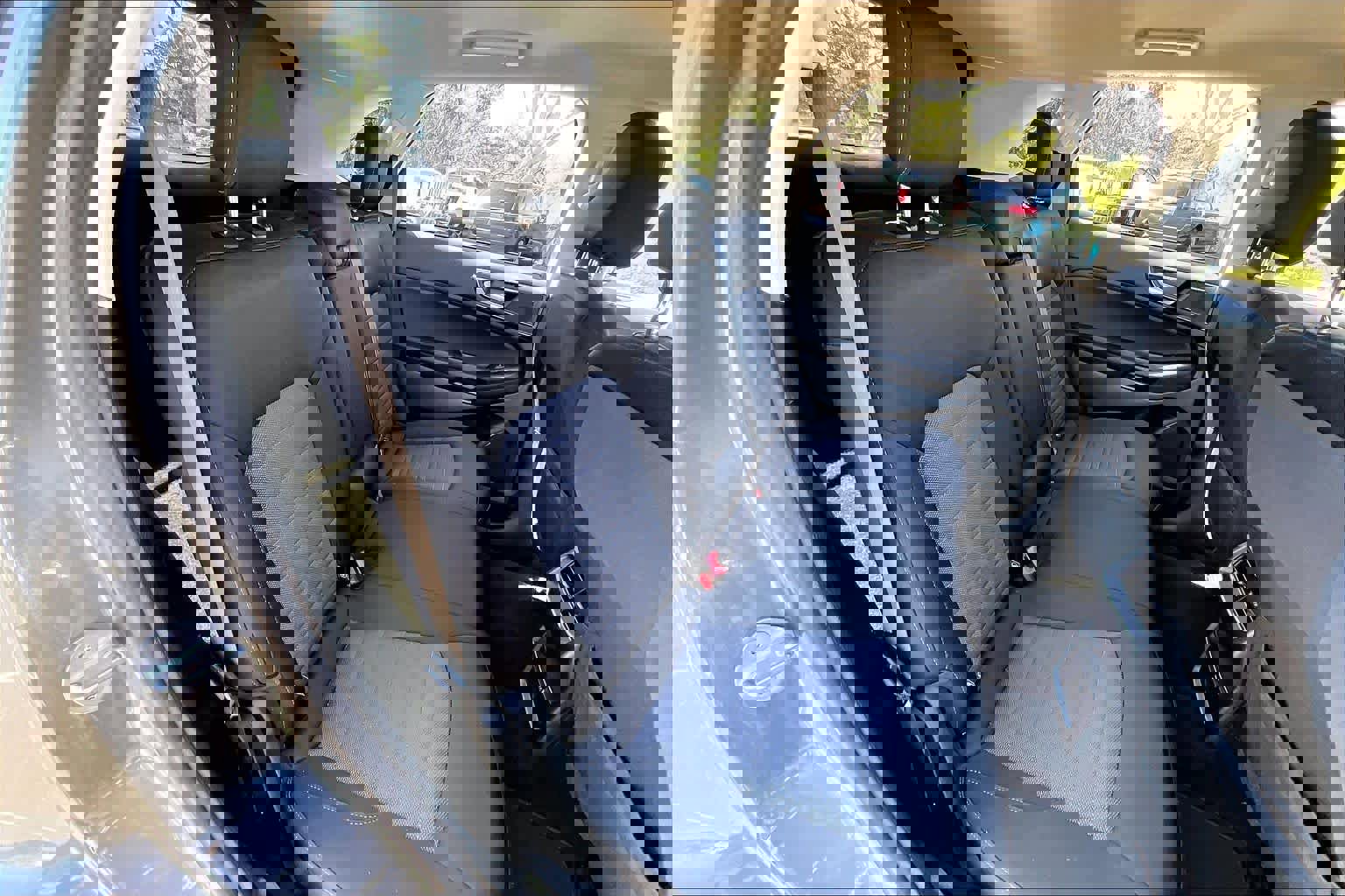 Used 2022 Ford Edge SE w/ Black Appearance Package image 19