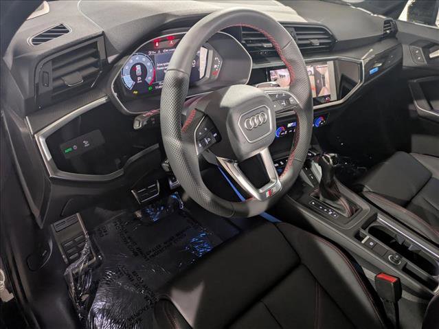 New 2025 Audi Q3 2.0T Premium Plus image 3