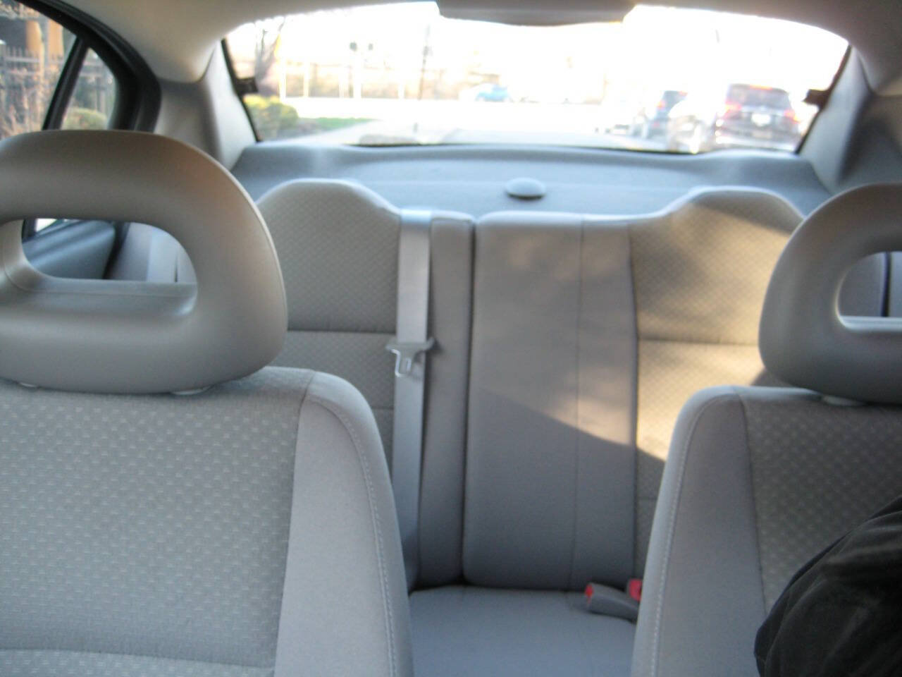Used 2005 Saturn ION Level 2 w/ Power Pkg FWD image 18