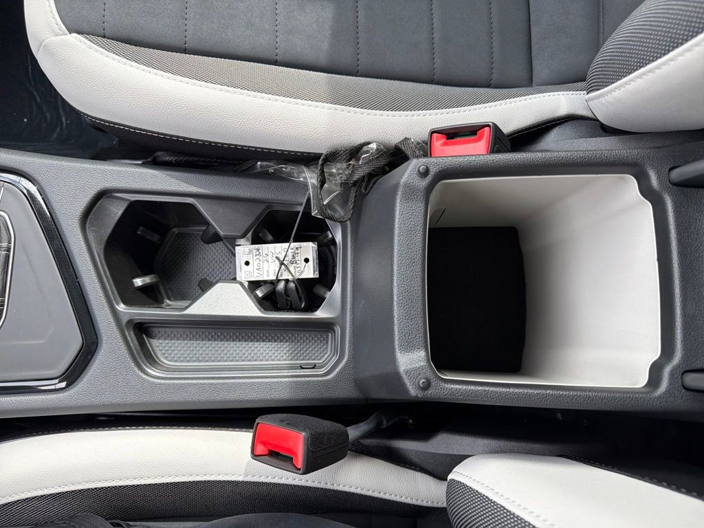 New 2026 Volkswagen Taos SE FWD image 25