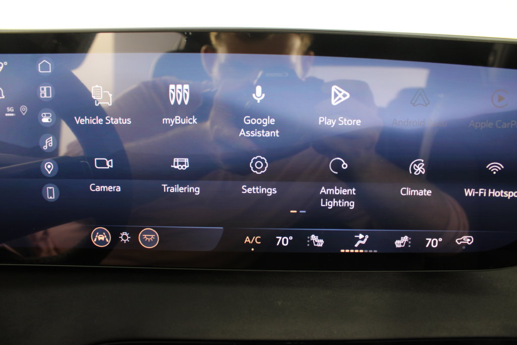 New 2027 Buick Enclave Sport Touring FWD image 5