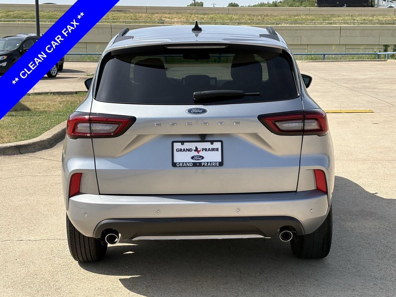 Used 2024 Ford Escape ST-Line w/ Tech Pack #1 FWD image 7