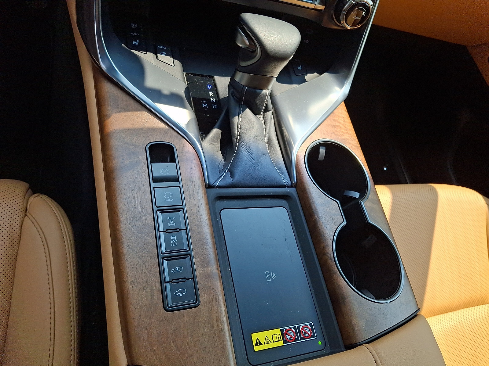 New 2026 Lexus LX 600 4WD w/ Luxury Package image 9