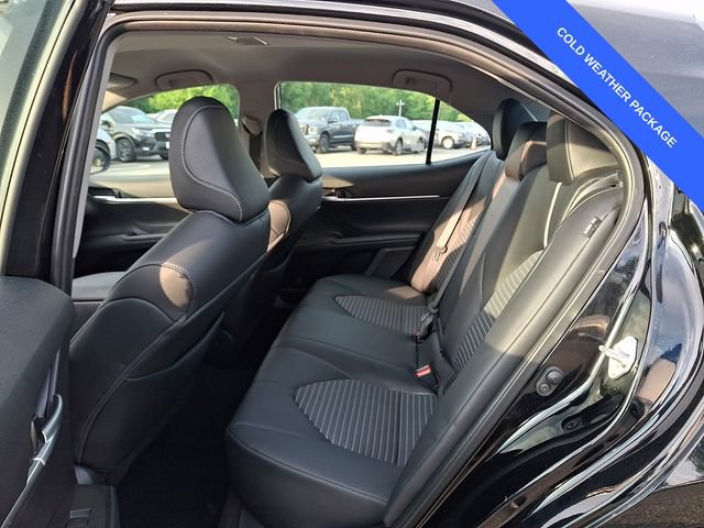Used 2024 Toyota Camry SE w/ Cold Weather Package FWD image 10