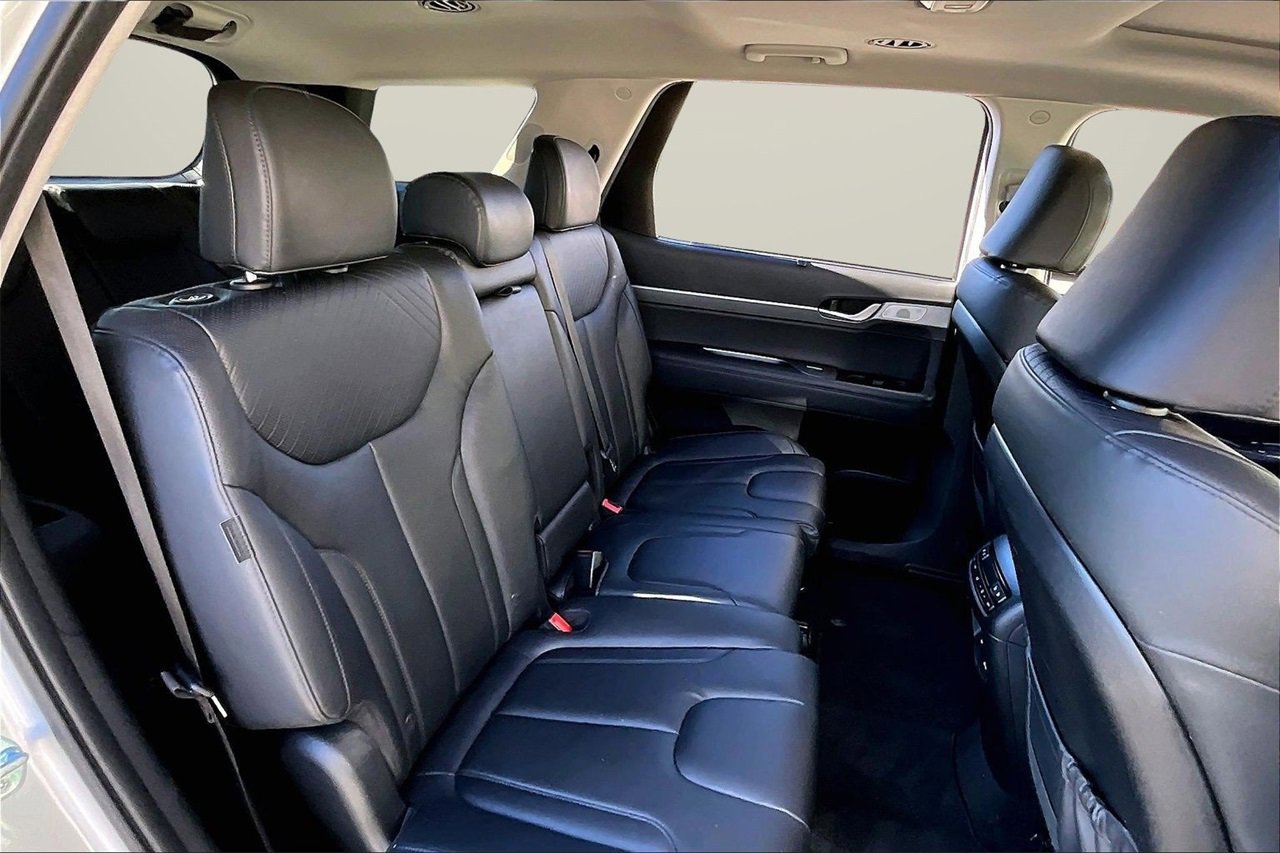 Used 2023 Hyundai Palisade SEL image 25