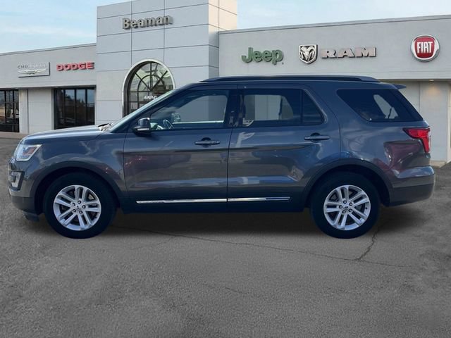 Used 2017 Ford Explorer XLT FWD image 4
