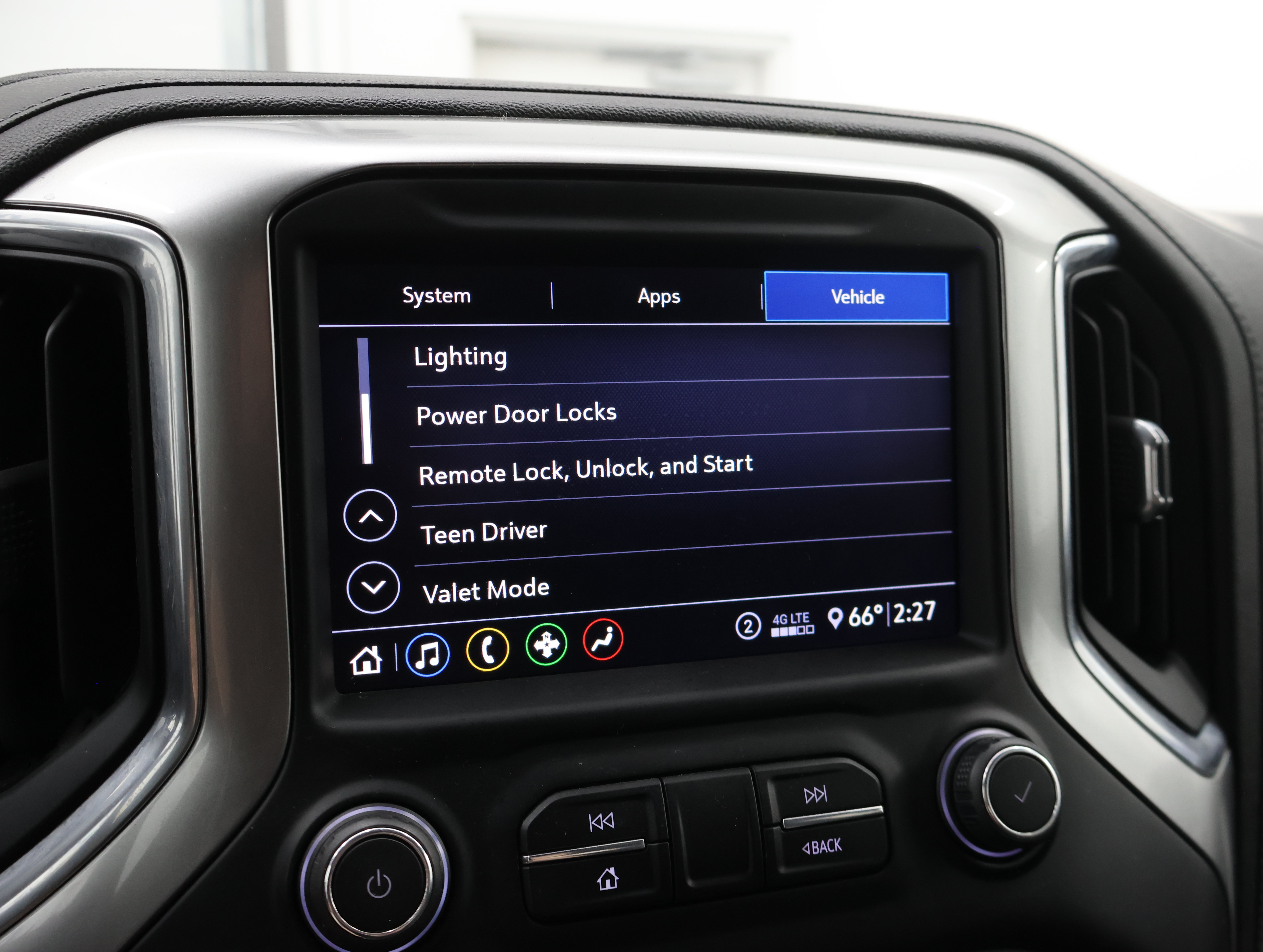 Used 2020 Chevrolet Silverado 1500 LT Trail Boss AWD/4WD image 61