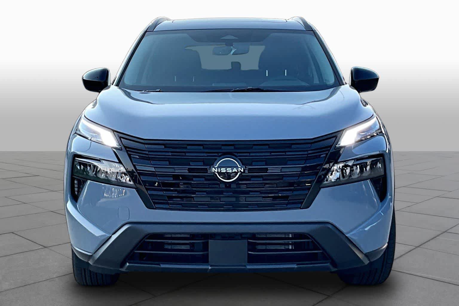 New 2026 Nissan Rogue Dark Armor AWD/4WD image 3