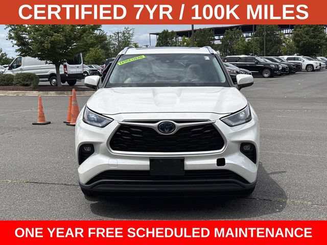 Used 2021 Toyota Highlander XLE AWD/4WD image 6