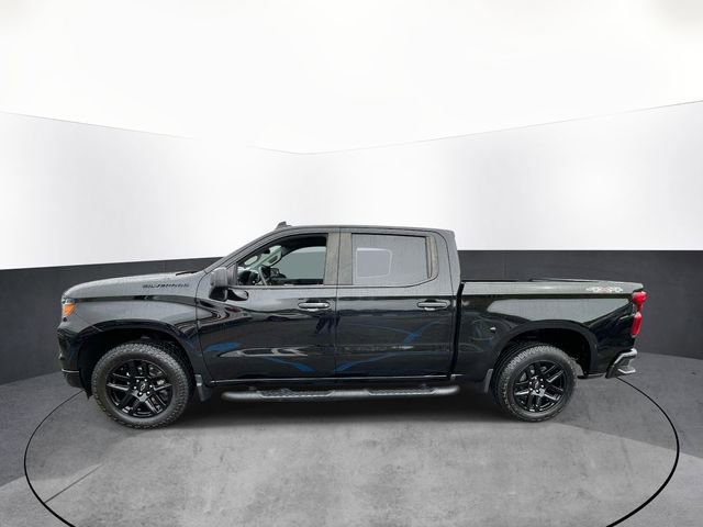 Used 2024 Chevrolet Silverado 1500 Custom w/ Turbomax Blackout Package AWD/4WD image 4