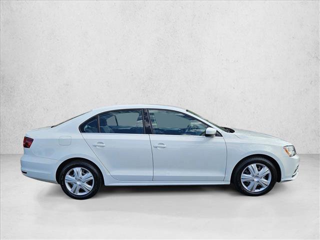 Used 2017 Volkswagen Jetta S image 4