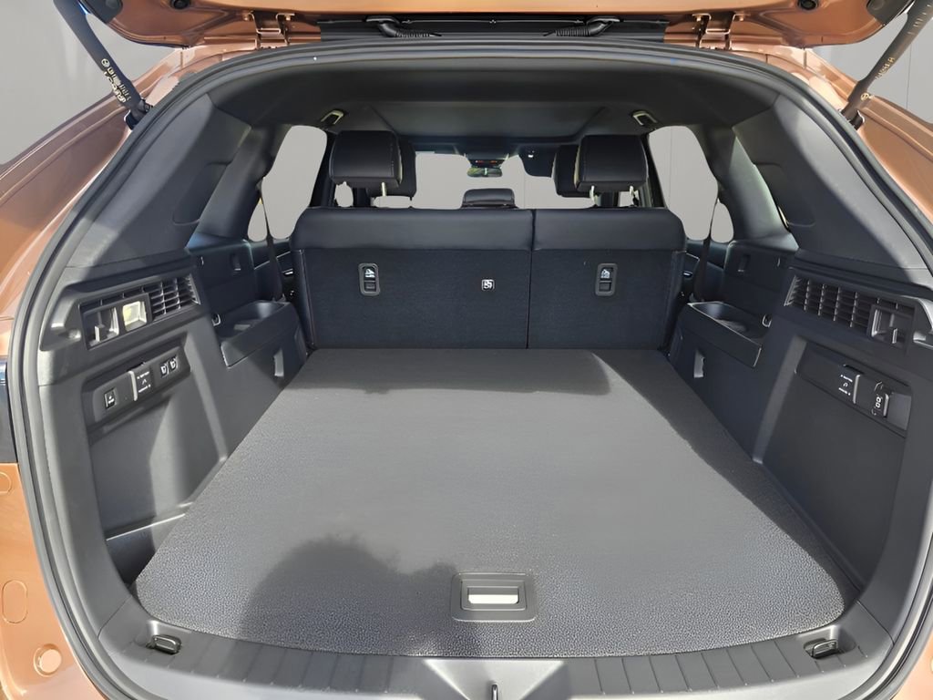 Used 2025 MAZDA CX-70 Plug-In Hybrid w/ Premium Plus image 29