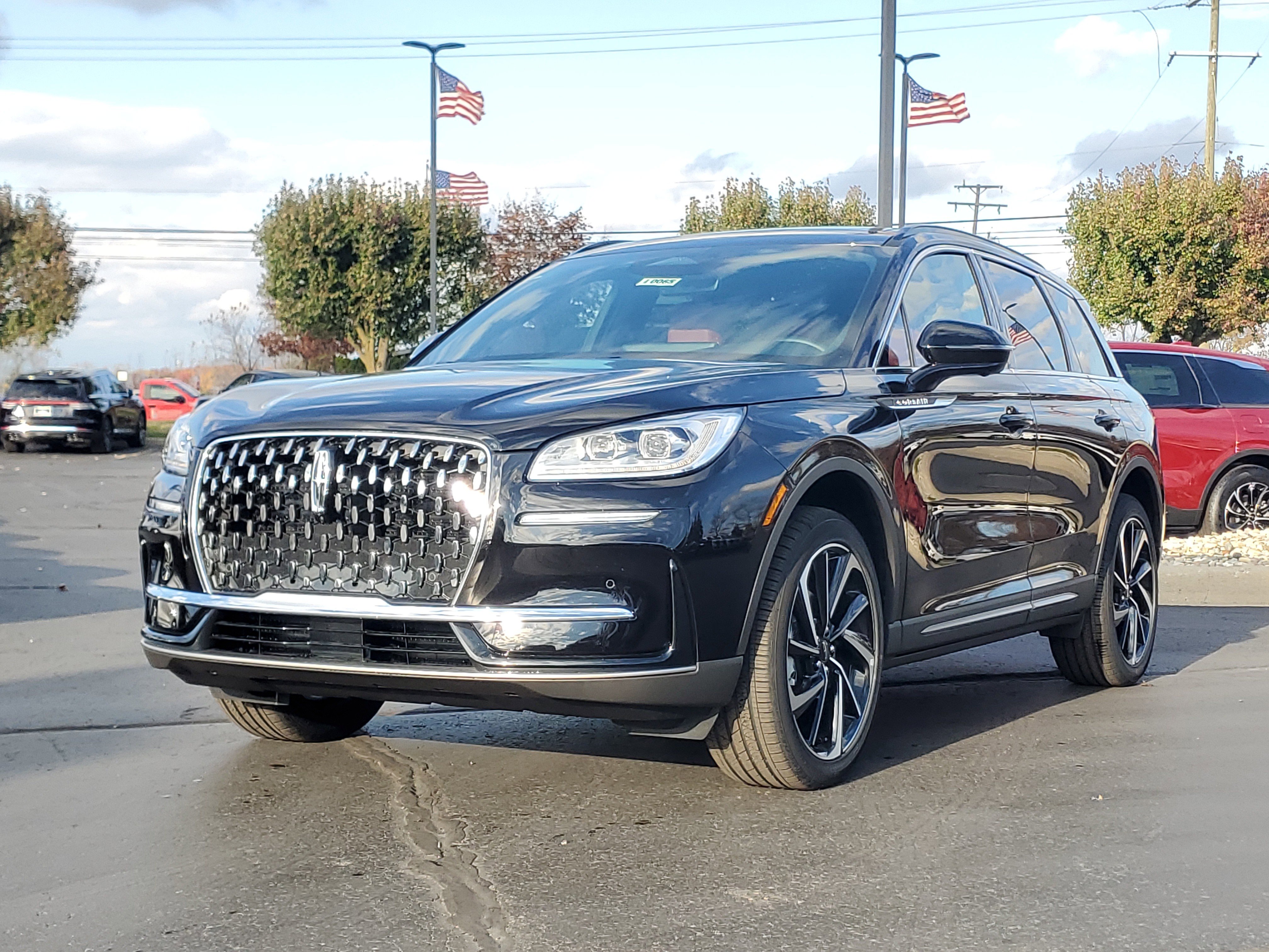 New 2026 Lincoln Corsair Reserve image 2