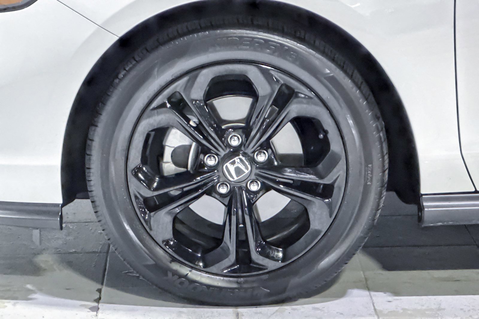 Used 2025 Honda Accord SE image 11