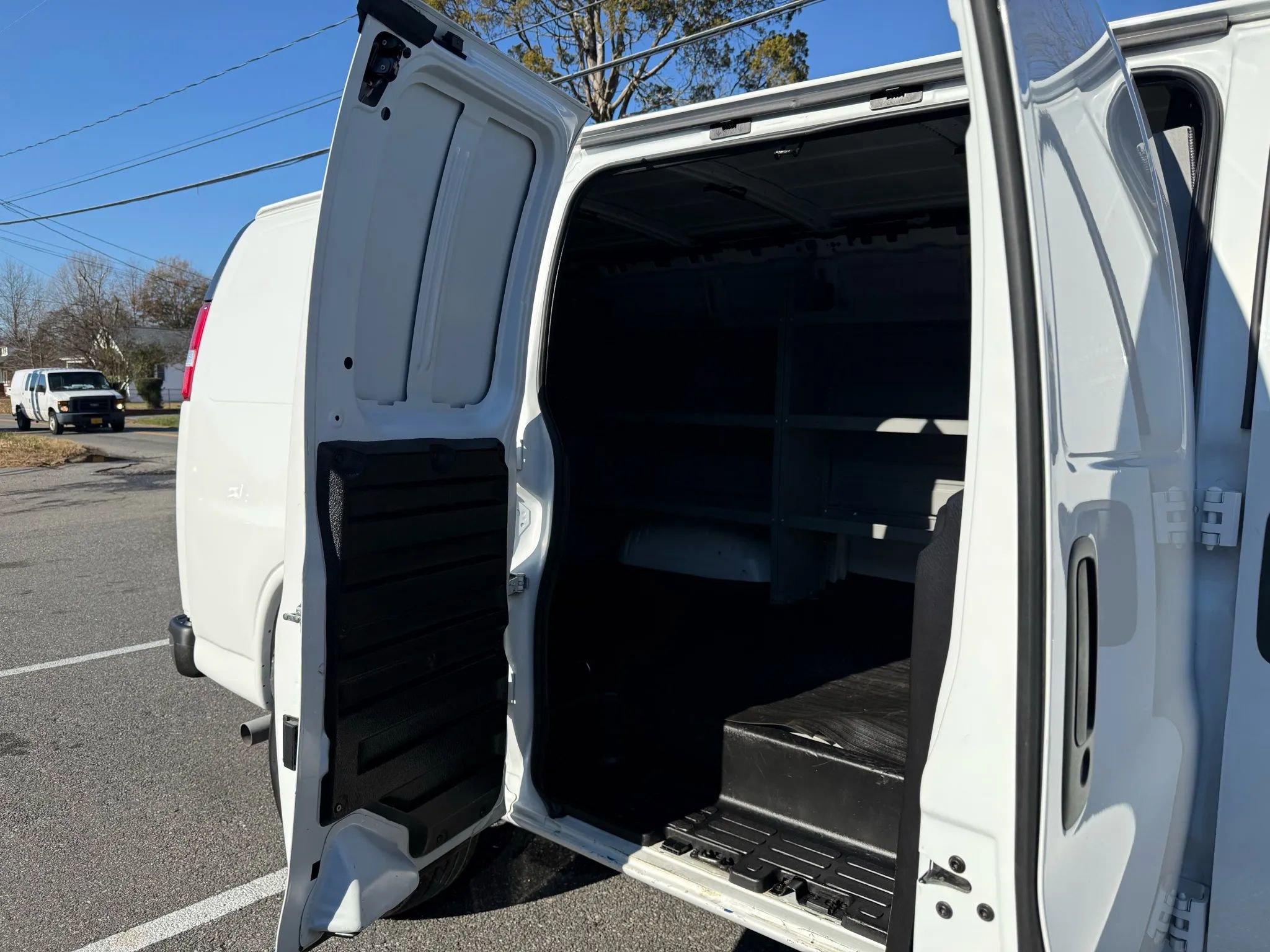 Used 2022 GMC Savana 2500 w/ Communications Package image 55