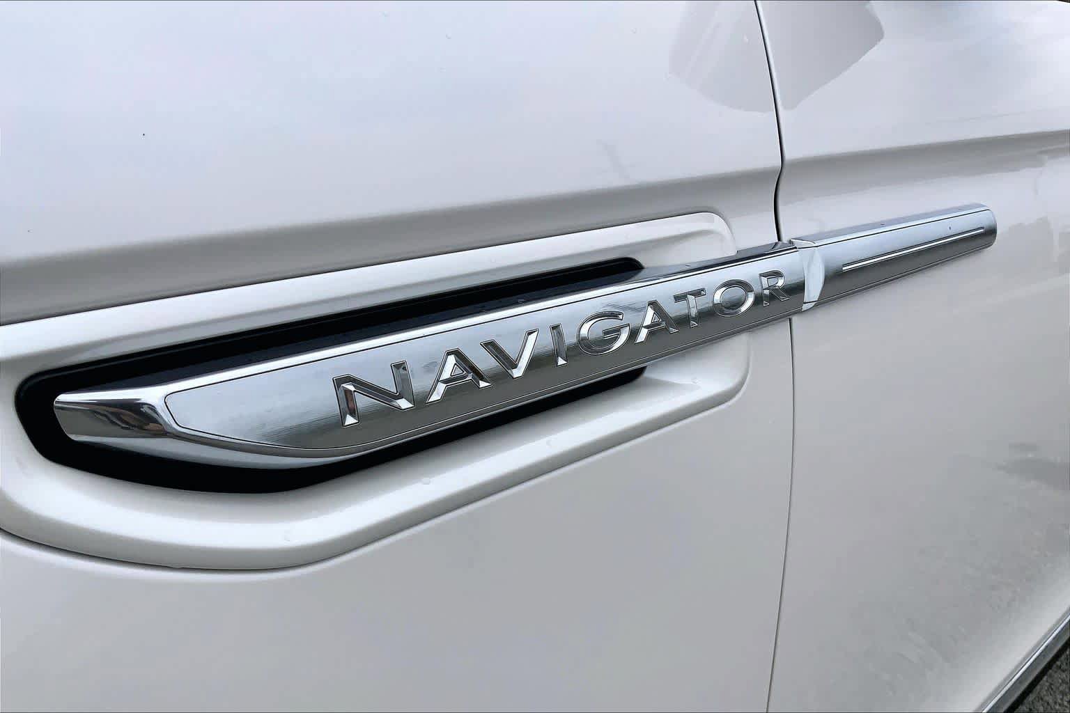 Used 2019 Lincoln Navigator Reserve AWD/4WD image 31