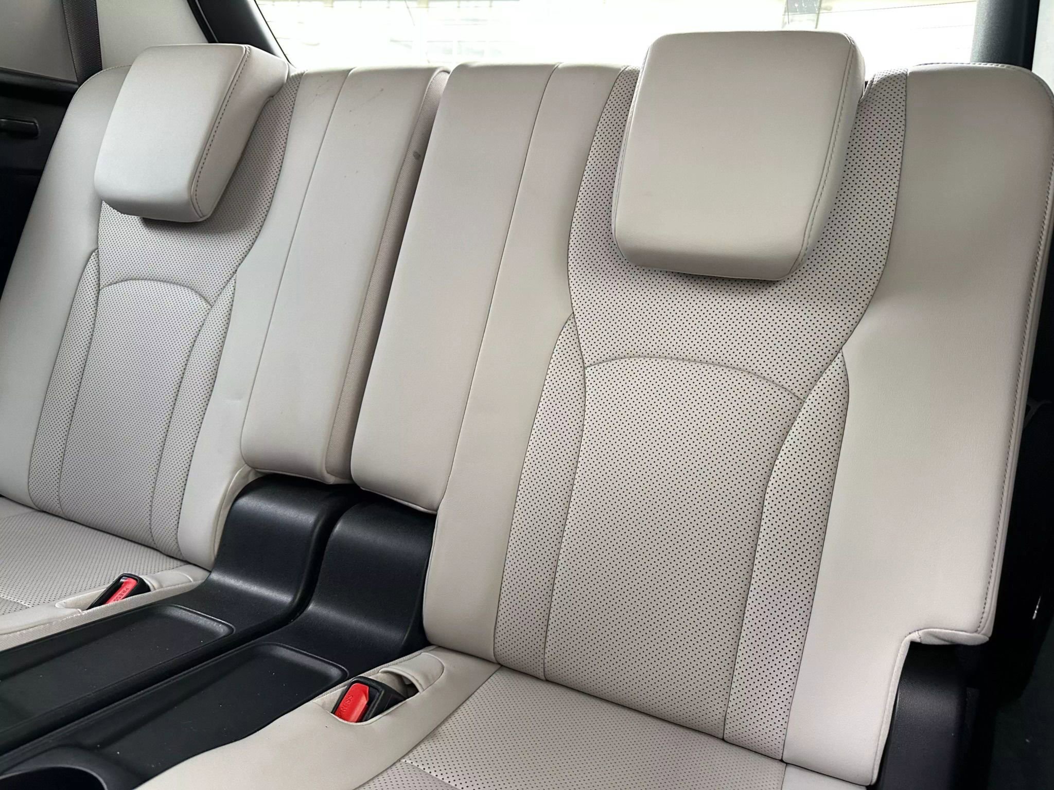 Used 2021 Lexus RX 350L Premium image 13