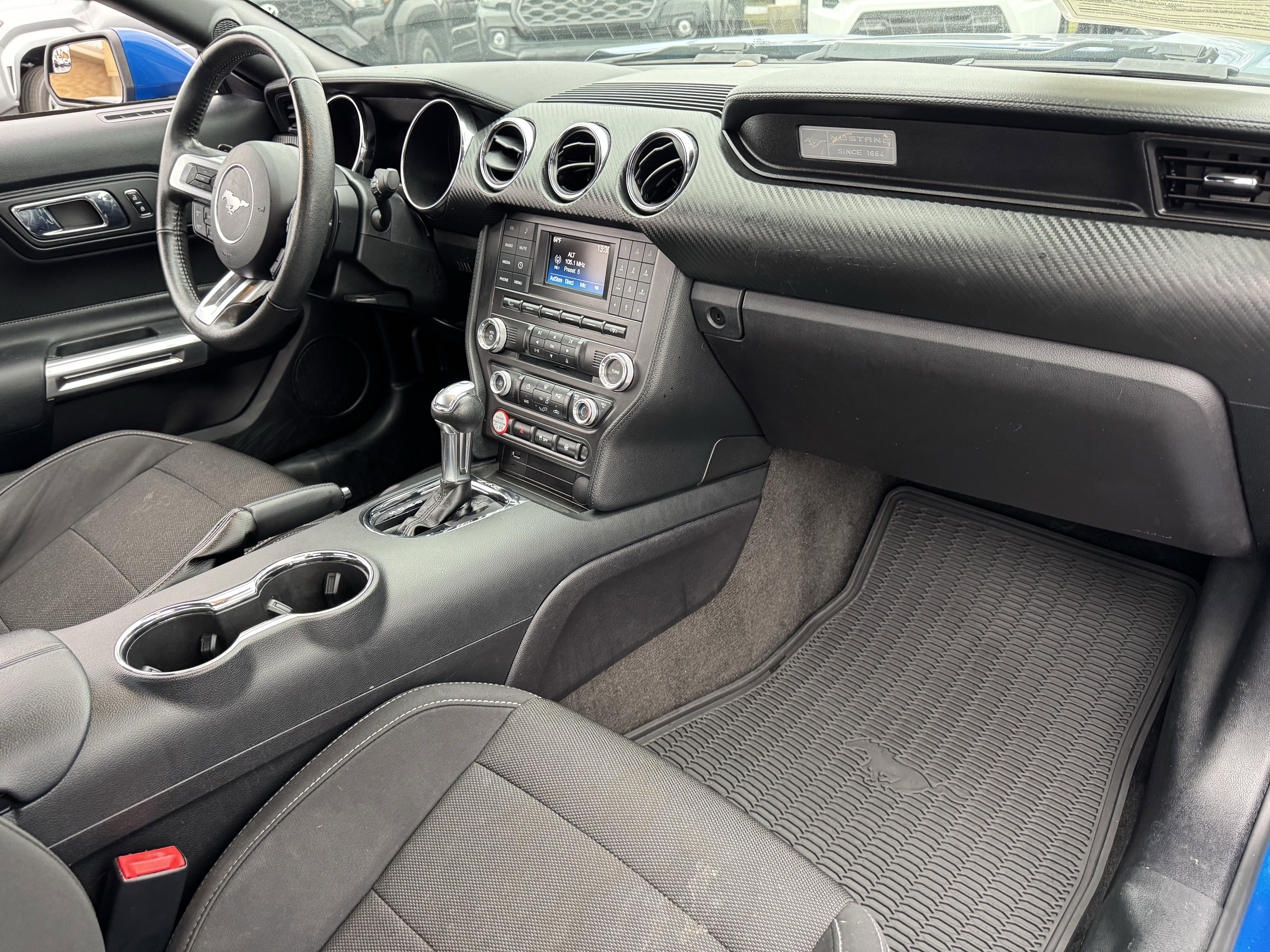 Used 2017 Ford Mustang Coupe image 29