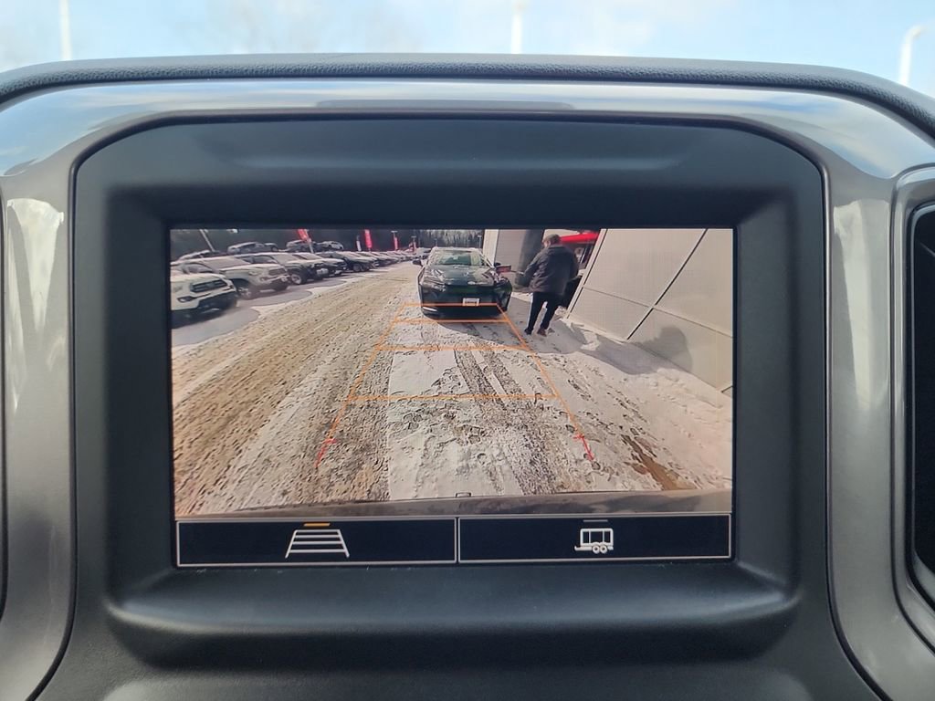 Used 2023 Chevrolet Silverado 1500 Custom image 17