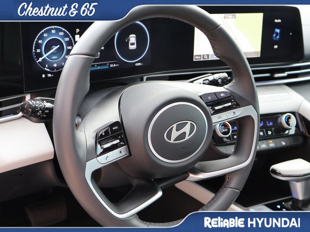 Certified 2025 Hyundai Elantra Limited FWD image 24