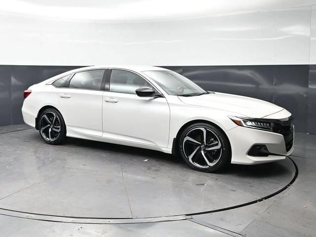 Used 2022 Honda Accord Sport image 3
